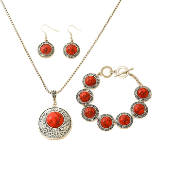Ötvözetből készült ékszerszett bevésés technikával, keresztlánc nyaklánc, fülbevalók és karkötő, etnikai retro stílus