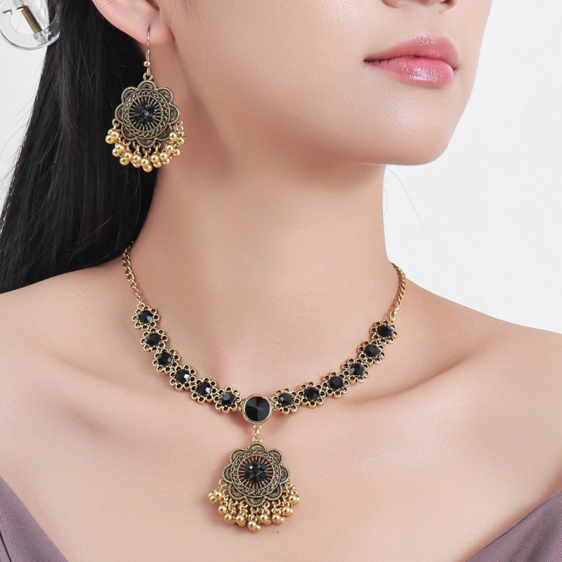 Set ogrlice s geometrijskim cvjetnim dizajnom, metal, privjesak s rhinestones, normalan lanac, 49,5 g, proljeće 2024