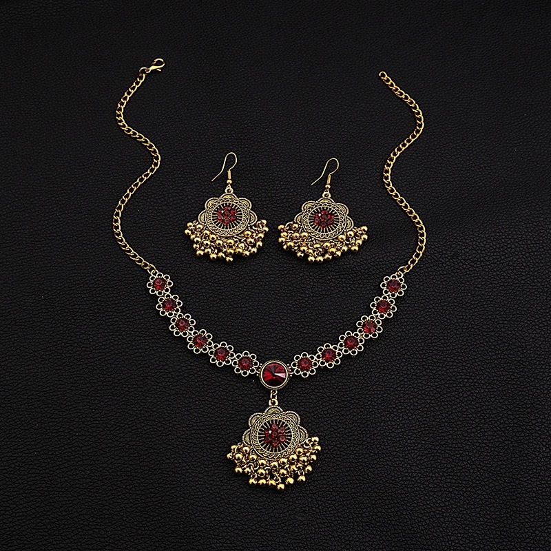 Set ogrlice s geometrijskim cvjetnim dizajnom, metal, privjesak s rhinestones, normalan lanac, 49,5 g, proljeće 2024