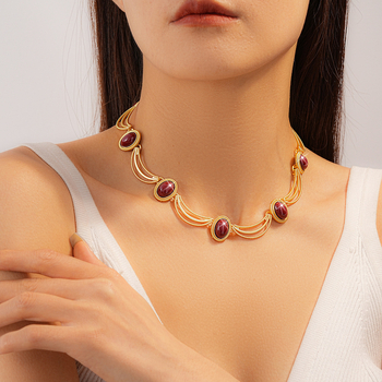 Középkori vintage nyaklánc és fülbevaló készlet kulcscsonti lánccal, ötvözet, elektropácolás, minta: szív / vízcsepp / harang