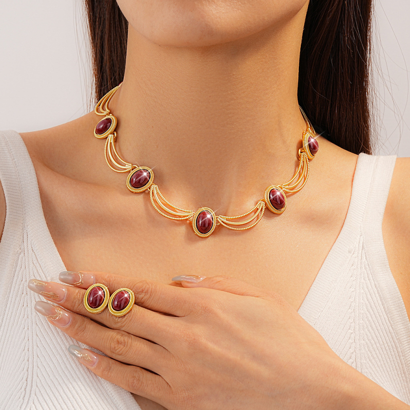 Középkori vintage nyaklánc és fülbevaló készlet kulcscsonti lánccal, ötvözet, elektropácolás, minta: szív / vízcsepp / harang