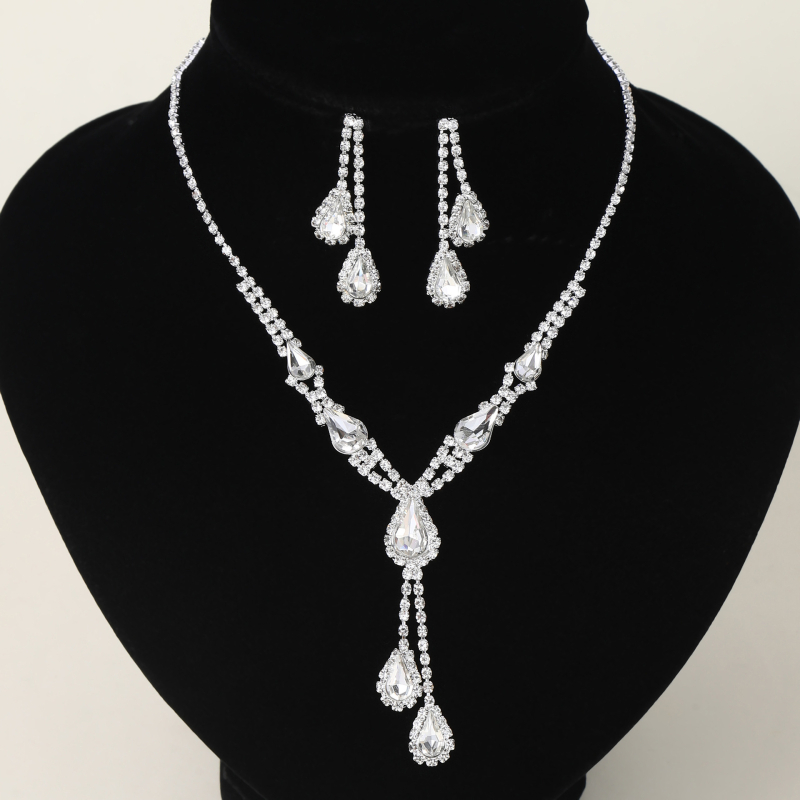 Set nakita: Rhinestone, ručna izrada, lagani luksuz, naušnice i ogrlica, oblici: srce / kapljica / zvončić