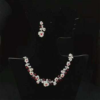 Cirkón ékszer szett: Női nyaklánc és fülbevaló, csavart lánc, beépített cirkón, ötvözet medál, minta: szív / vízcsepp / harang