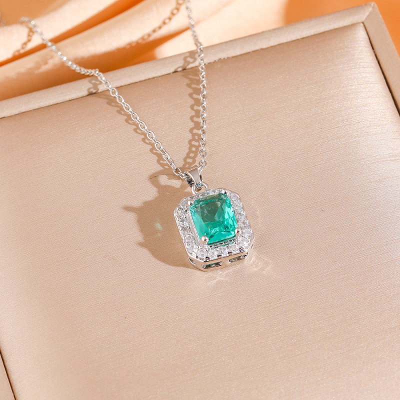 Titánium acélból készített ékszerszett, cirkóni, fülbevaló és nyaklánc, négyszögletes mintázat, O-alakú lánc, gyémántcsiszolás