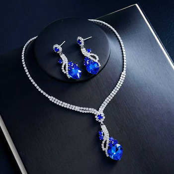 Ékszerszett: fülbevaló és nyaklánc rhinestone-okkal, elektroplatinált felület, minta szív/könnycsepp/harang