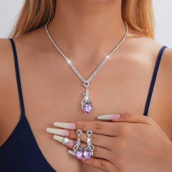 Ékszerszett: fülbevaló és nyaklánc rhinestone-okkal, elektroplatinált felület, minta szív/könnycsepp/harang