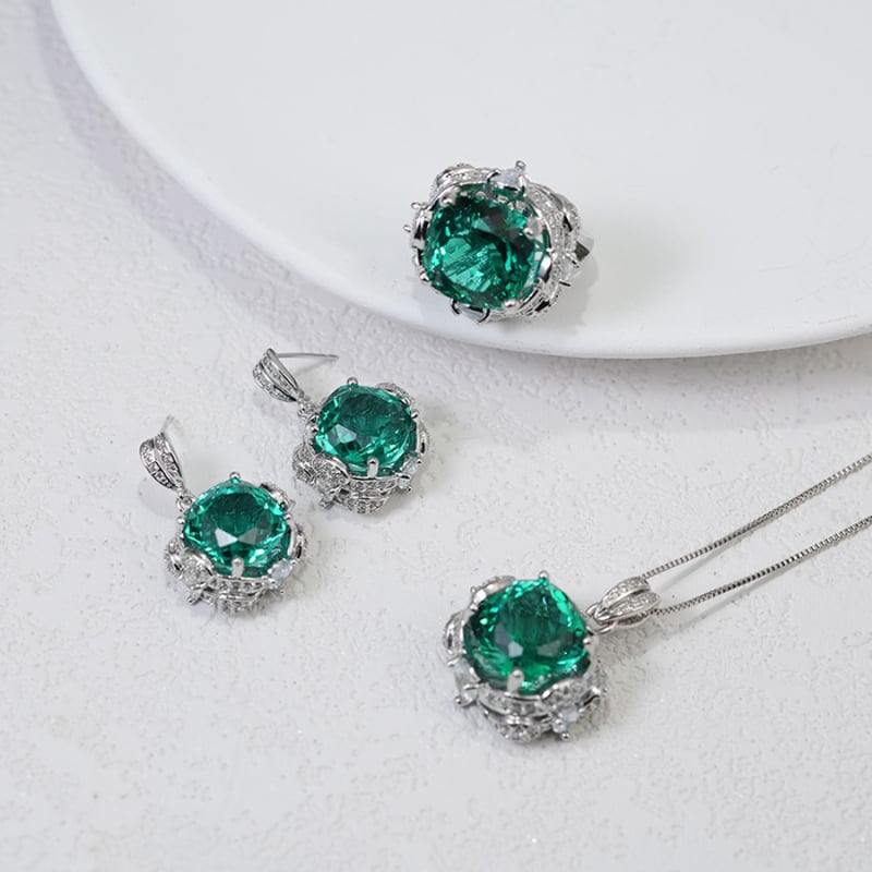 Négyszögletű gyémánt betétes ékszerszett: fülbevalók, nyaklánc és gyűrű, réz alapú, ötvözet medál