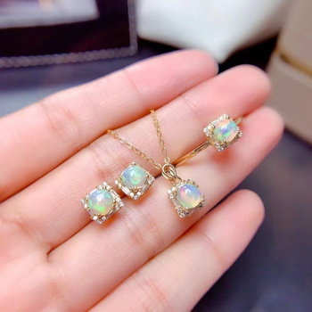 Réz ékszerszett: fülbevaló, nyaklánc és karkötő O- lánccal, elektroplattált felület, medál rézből, virágmintás