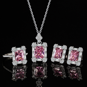 Női ékszerszett: fülbevaló, nyaklánc és karkötő; réz anyag, téglalap alakú medállal, O-lánc, geometrikus, könnyed luxus