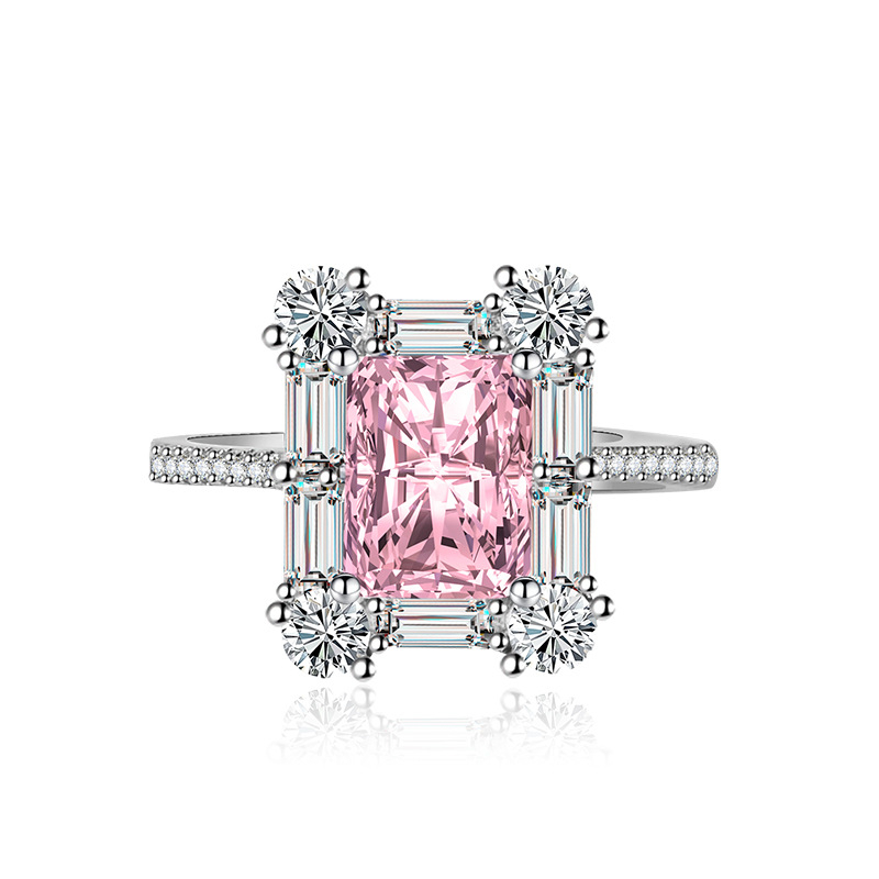 Női ékszerszett: fülbevaló, nyaklánc és karkötő; réz anyag, téglalap alakú medállal, O-lánc, geometrikus, könnyed luxus