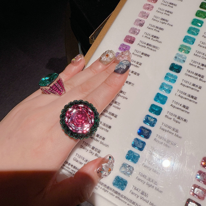 Colier geometric din zircon, încrustat cu diamante, stil franțuzesc retro