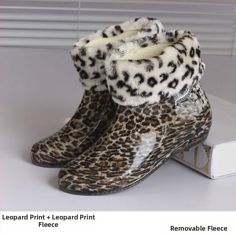 Sievietēm PVC lietus zābaki, ar fleece iekšpusi, īss augums, pretslīdēšana, ūdensizturīgi, dārza kurpes (PVC augšdaļa; īss augums; fleece iekšpuse; ūdensizturīgi; pretslīdēšana)