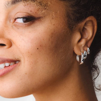 Cercei din argint 925, design stea (pietre micro-incrustate; greutate 3,3–4,9 g)