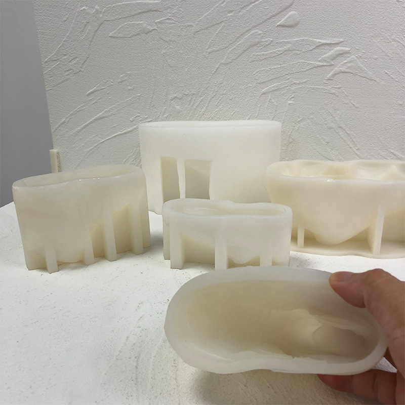 Xinqi Silikono formos batams – netipinė forma; Silikonas; tinka žvakioms, gipsiui, dervai, epoksidui ir rankų darbo muilui