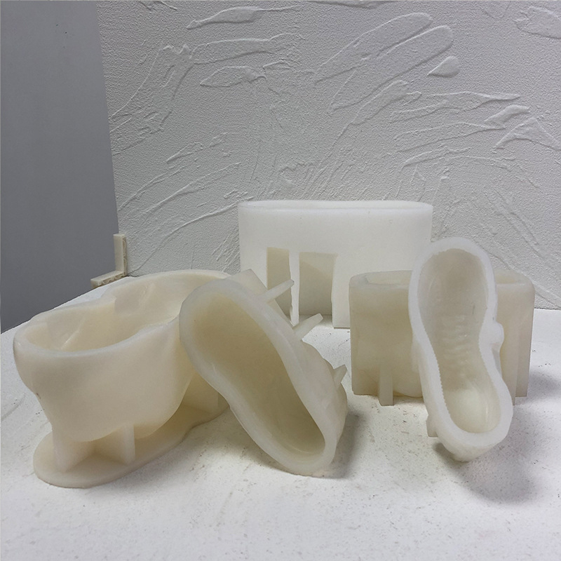 Xinqi Silikono formos batams – netipinė forma; Silikonas; tinka žvakioms, gipsiui, dervai, epoksidui ir rankų darbo muilui