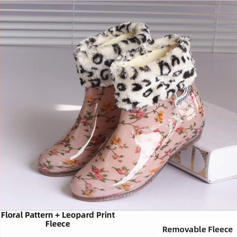 Sieviešu lietus zābaki, PVC augšējā daļa, ūdensdroši, ar fleece iekšpusi, pretslīdoša zole, īss augstums