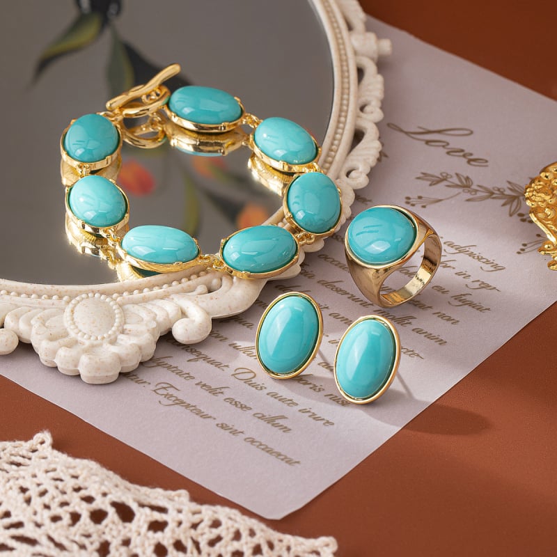 Set de bijuterii vintage din cupru placat cu aur, piatră naturală ovală, cercei, brățară și inel