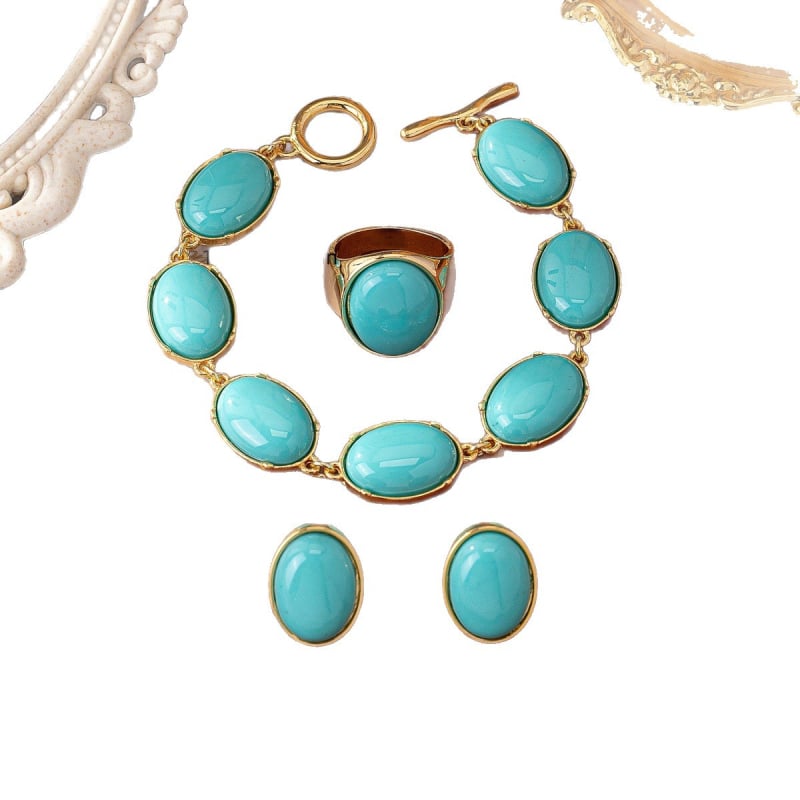 Set de bijuterii vintage din cupru placat cu aur, piatră naturală ovală, cercei, brățară și inel