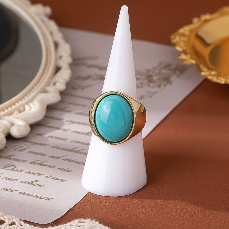 Set de bijuterii vintage din cupru placat cu aur, piatră naturală ovală, cercei, brățară și inel