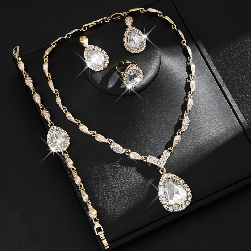 Set nakita od legure s Rhinestone: ogrlica s križnim lancem, naušnice, prsten i narukvica