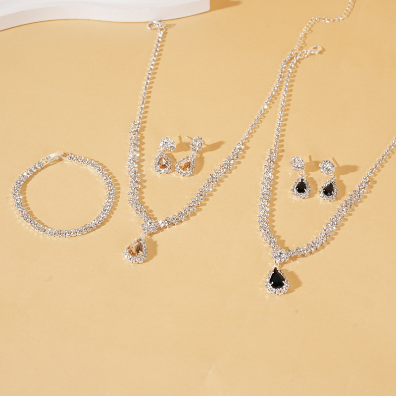 Set nakita: naušnice i ogrlica s rhinestone privjeskom u obliku kapljice vode, oblici srce/kapljica/zvono, standardni lanac, elektroplatiranje