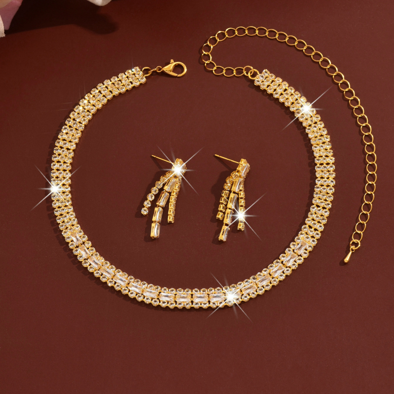 Set nakita: ogrlica i naušnice s kandžastom lancem i kristalima (Materijal: ekološki čista bakar; Obrada: ekološko elektroplatiranje; Pattern: Cross/Crown/Roman numerals)