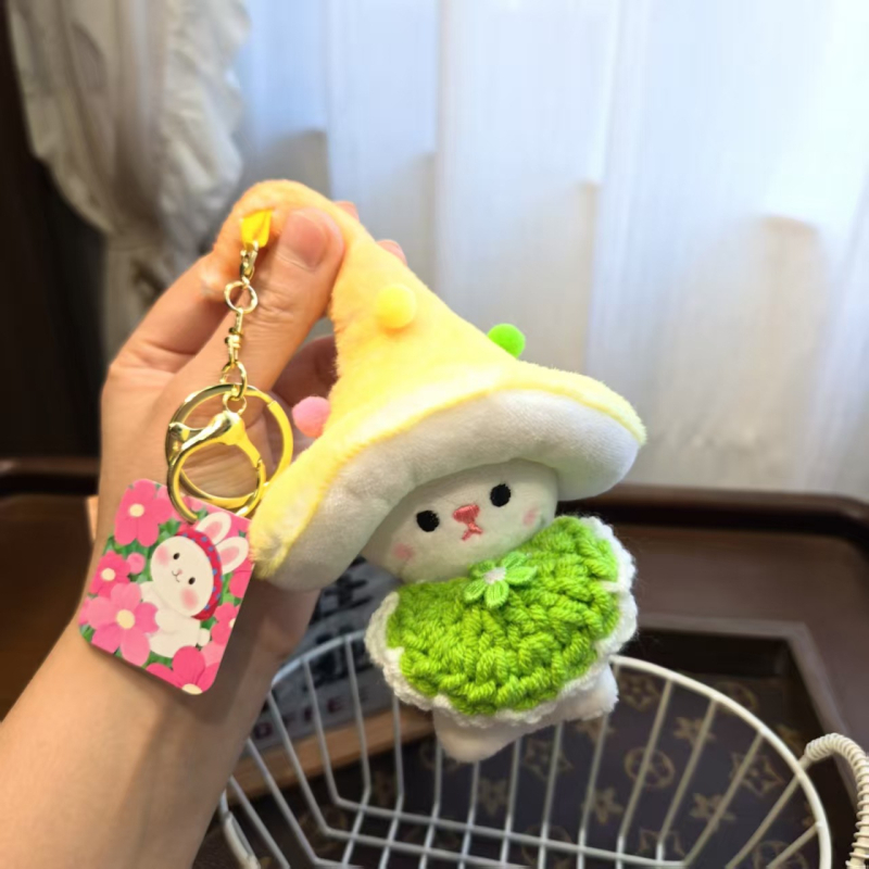 Плюшено гъбено кукло за чанта: карикатурен дизайн, пълнеж PP памук, къс плюш