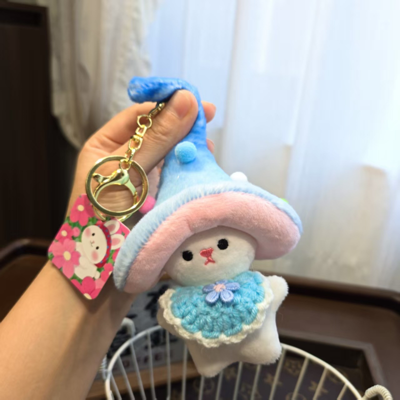 Плюшено гъбено кукло за чанта: карикатурен дизайн, пълнеж PP памук, къс плюш