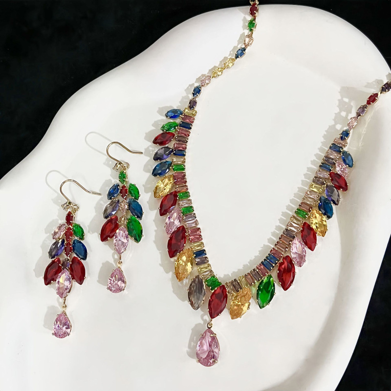 Set nakita: ogrlica i naušnice; lanac od legure; klavikularni lanac; privjesak rhinestone; uzorak: srce / kapljica vode / zvono; podesiva duljina