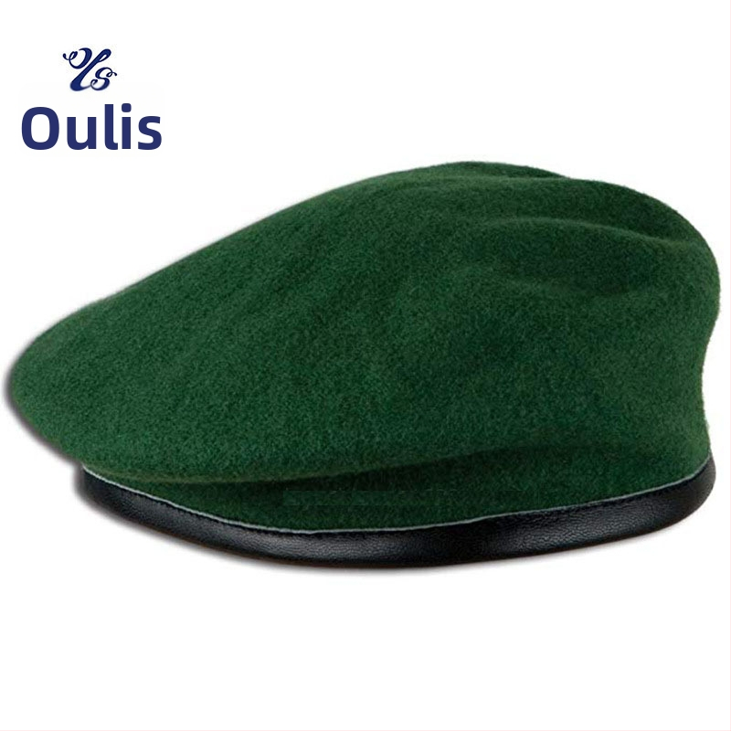 Berete, universāla kasmīra kupolveida forma, vienkrāsains raksts, izšūts logotips, pielāgojama