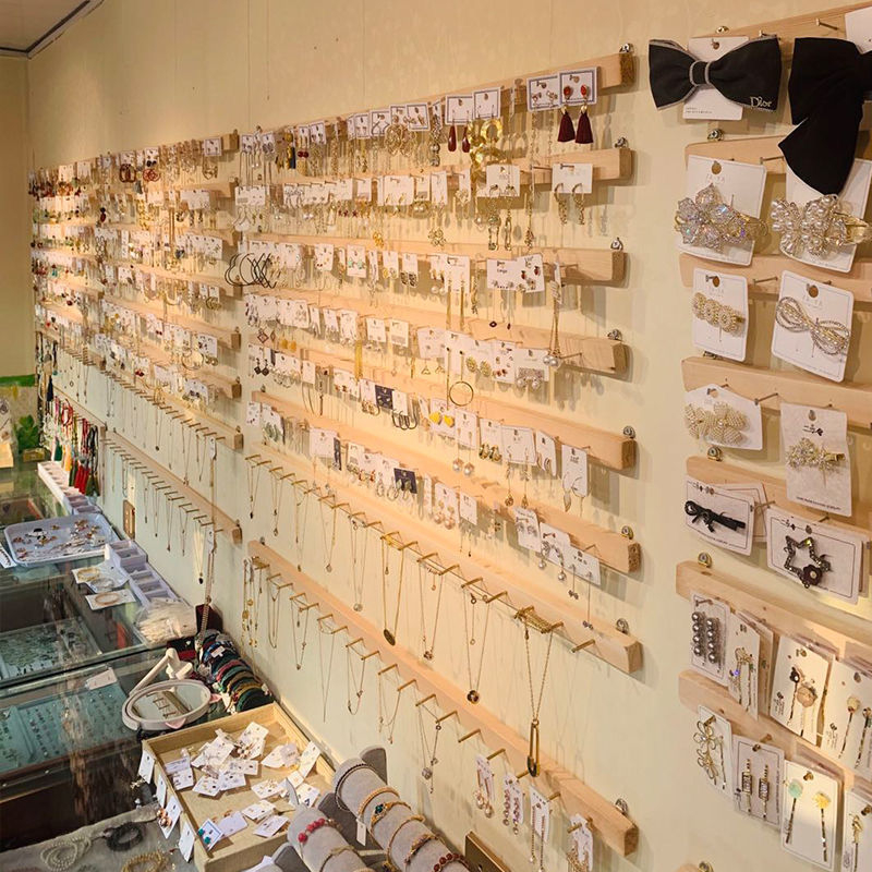 Стойка за бижута за дисплей с дървена обвивка и ТПР корпус, многослойна конструкция (1–5 слоя), процес на пробиване