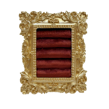 Jin xiao Дисплей за бижута - метална рамка с велурен корпус, квадратен дизайн, изработка от желязо, едночастна конструкция