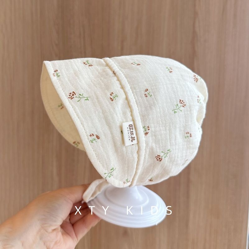 Baba napvédő sapka plüss anyagból, széles karimával, 0–6 hónapos korcsoportnak, medve mesefigurával és koreai palota stílussal, 2025 tavaszi kiadás.