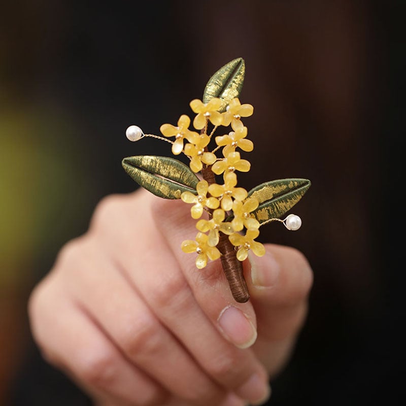 Καρφίτσα με μοτίβο Osmanthus, φλοράλ δάσος σε σχέδιο, αρχικός σχεδιασμός, εκτύπωση, μίγμα υλικών, διπλή χρήση, Άνοιξη 2025