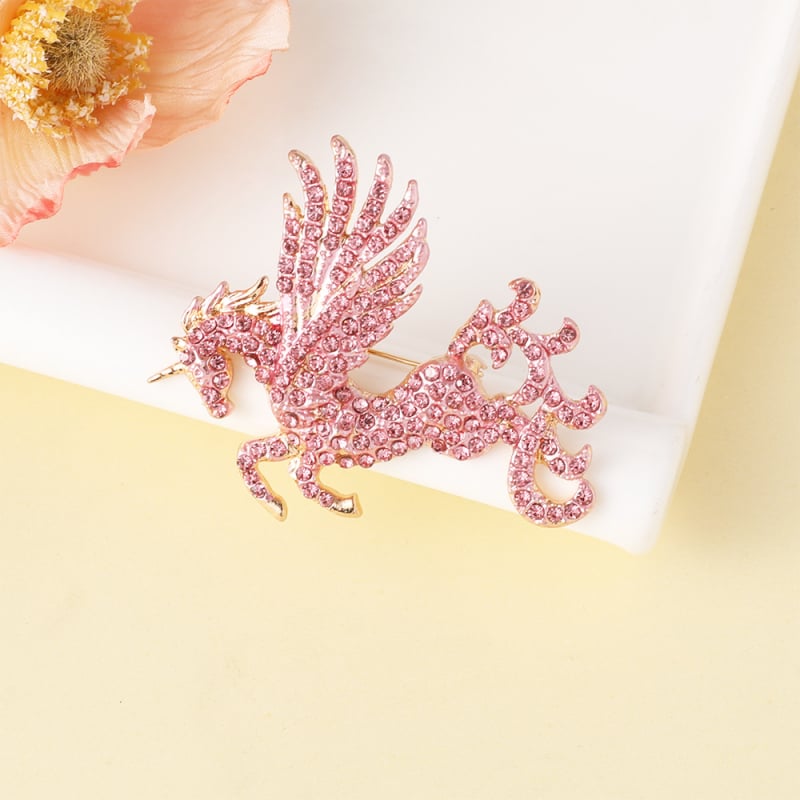 Isiya Καρφίτσα από κράμα, χειροποίητη, με διαμάντια, σε σχήμα Πήγασας – ζωικό μοτίβο