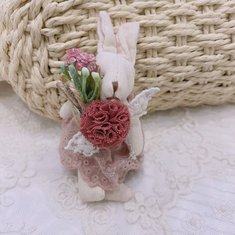 Καρφίτσα με μοτίβο λαγουδάκι, δαντελένιο τελείωμα, γλυκό καρτούν σχέδιο — Χειμώνας 2022