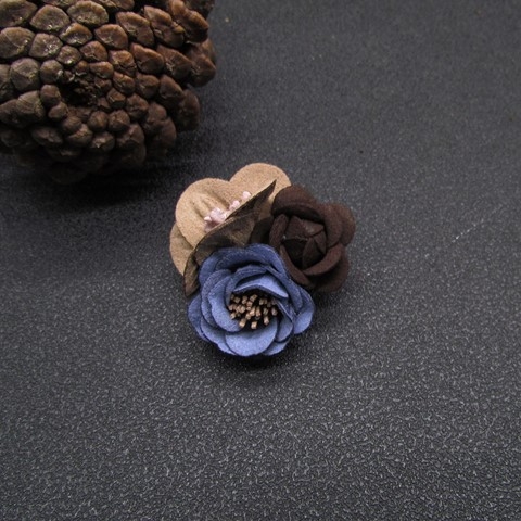 Καρφίτσα ρούχων – φλοράλ, Πρωτότυπος Σχεδιασμός; Διακόσμηση; Ρετρό Στυλ (Υλικό: Ύφασμα; Στυλ: Φλοράλ, Πρωτότυπος Σχεδιασμός; Λειτουργία: Διακόσμηση)