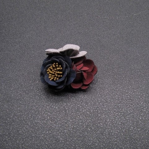 Καρφίτσα ρούχων – φλοράλ, Πρωτότυπος Σχεδιασμός; Διακόσμηση; Ρετρό Στυλ (Υλικό: Ύφασμα; Στυλ: Φλοράλ, Πρωτότυπος Σχεδιασμός; Λειτουργία: Διακόσμηση)