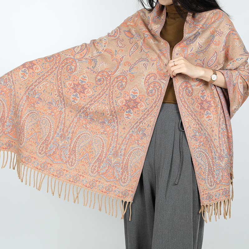 Vintage šal s etno stilom, jacquard uzorkom i resicama od imitacije kašmira za jesen/zimu