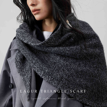 Πλεκτός τρίγωνος φουλάρι, μείγμα κασμίρι-μαλλιών-λυοσελ, διατηρεί τη ζεστασιά το χειμώνα