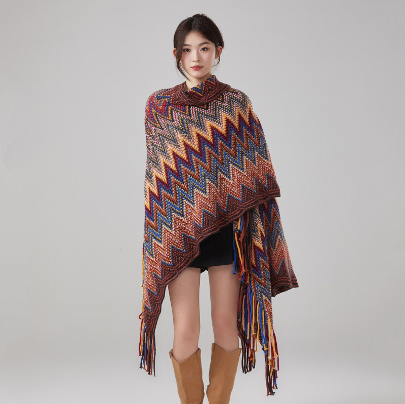 Ženska etno pleteni pelerina s resicama — akrilna vuna, warp knit tkanje, geometrijski uzorak, toplo