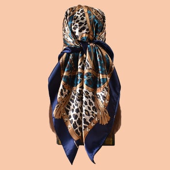Леопардов принт сатенена квадратна шал с пискюли - гладка тъкан, печат, D573, лято