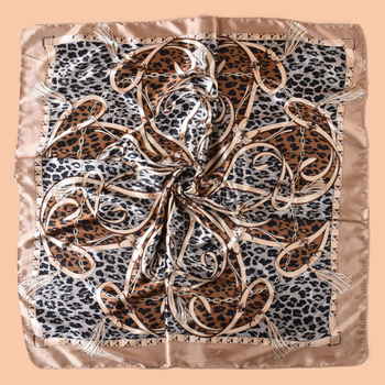 Леопардов принт сатенена квадратна шал с пискюли - гладка тъкан, печат, D573, лято