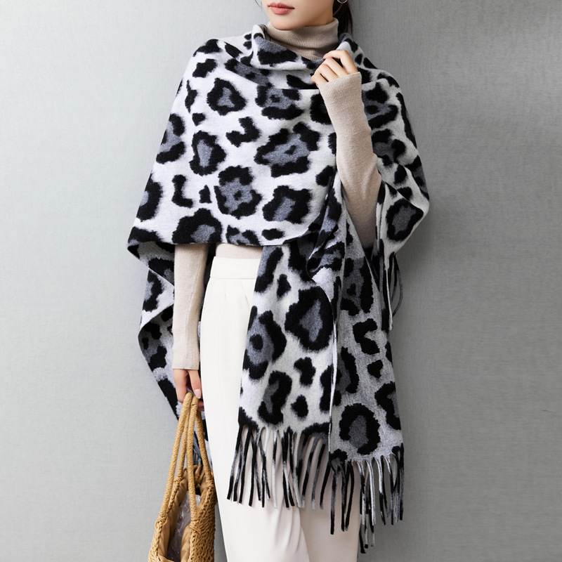 Șal vintage cu imprimeu leopard, din cașmir artificial, țesătură jacquard, lungime extinsă.