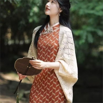 Kineska haljina qipao sa šalivim kardiganom — retro etnički stil, warp knitting, termalna funkcija, proljeće-jesen