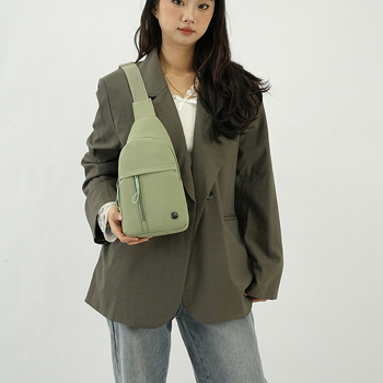 Sieviešu crossbody soma ar pilsētas minimālisma stilu, audums, 2025. gada pavasaris, poliestera oderējums, rāvējslēdzēja atvērums, iekšējā rāvējslēdzēja kabata, iekšējā patch kabata
