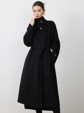 Moteriškas vilnonis palto su stovinčiu apykakle, raištelių detalė, ilgas laisvas siluetas, vilnos-yak mišinio