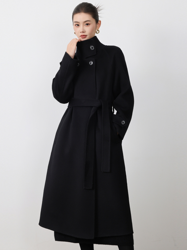 Moteriškas vilnonis palto su stovinčiu apykakle, raištelių detalė, ilgas laisvas siluetas, vilnos-yak mišinio