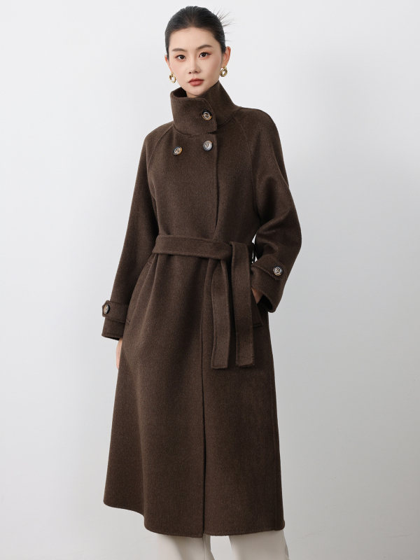 Moteriškas vilnonis palto su stovinčiu apykakle, raištelių detalė, ilgas laisvas siluetas, vilnos-yak mišinio