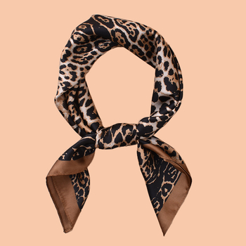 Квадратно шалче от сатенен шифон със леопардов принт, проста тъкан, лято